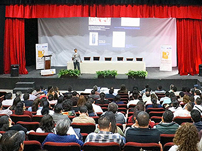 Durante cinco talleres con sede en los municipios de Atlacomulco, Toluca, Tepotzotlán, Nezahualcóyotl y Malinalco se llevaron a cabo capacitaciones a servidores públicos, catedráticos y estudiantes del Estado de México